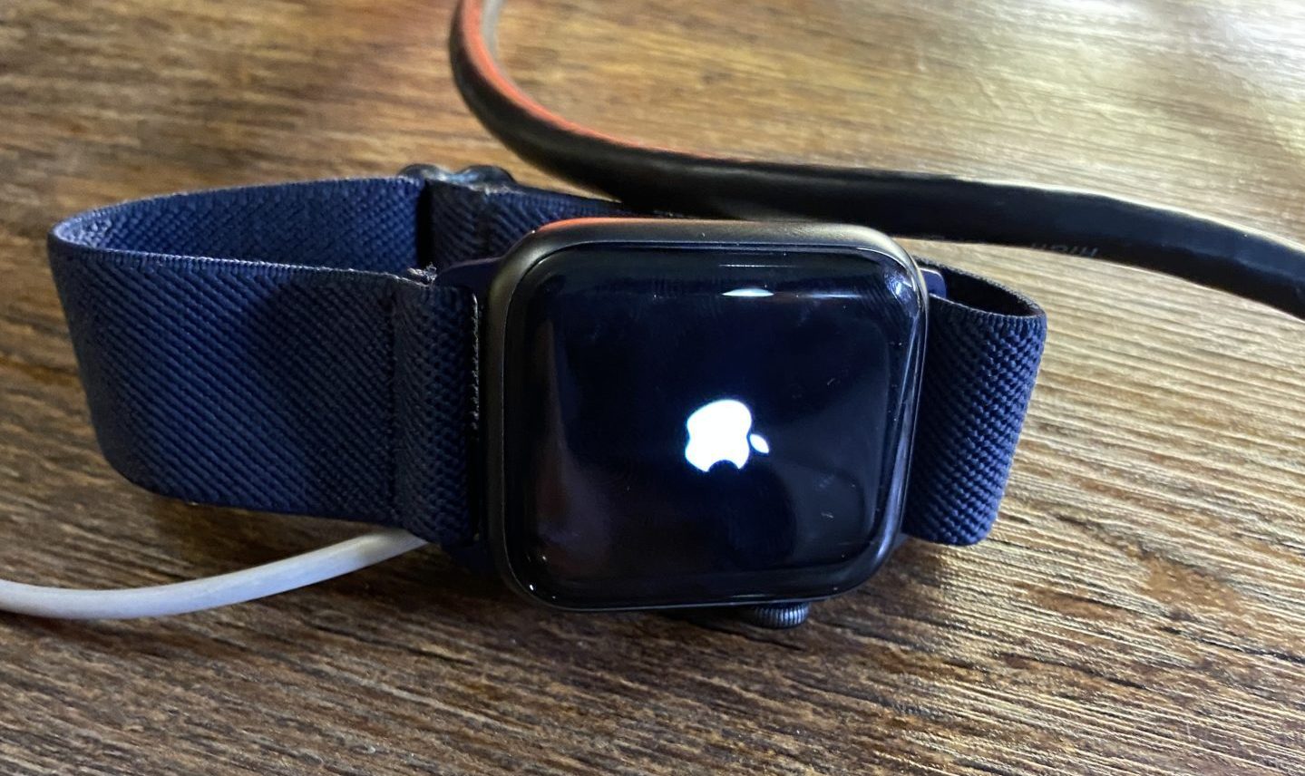 Apple Watch Restarting